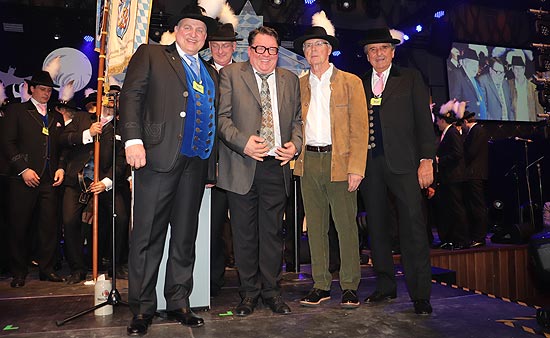 Paulaner am Nockherberg Wirt und Filser Chef Christian Schottenhamel, Kabrettist Helmut Schleich, Ehrenfilser 2019 Franz Beckenbauer, Peter Pongratz, früherer Paulaner am Nockherberg Wirt  (©Foto: Martin Schmitz)